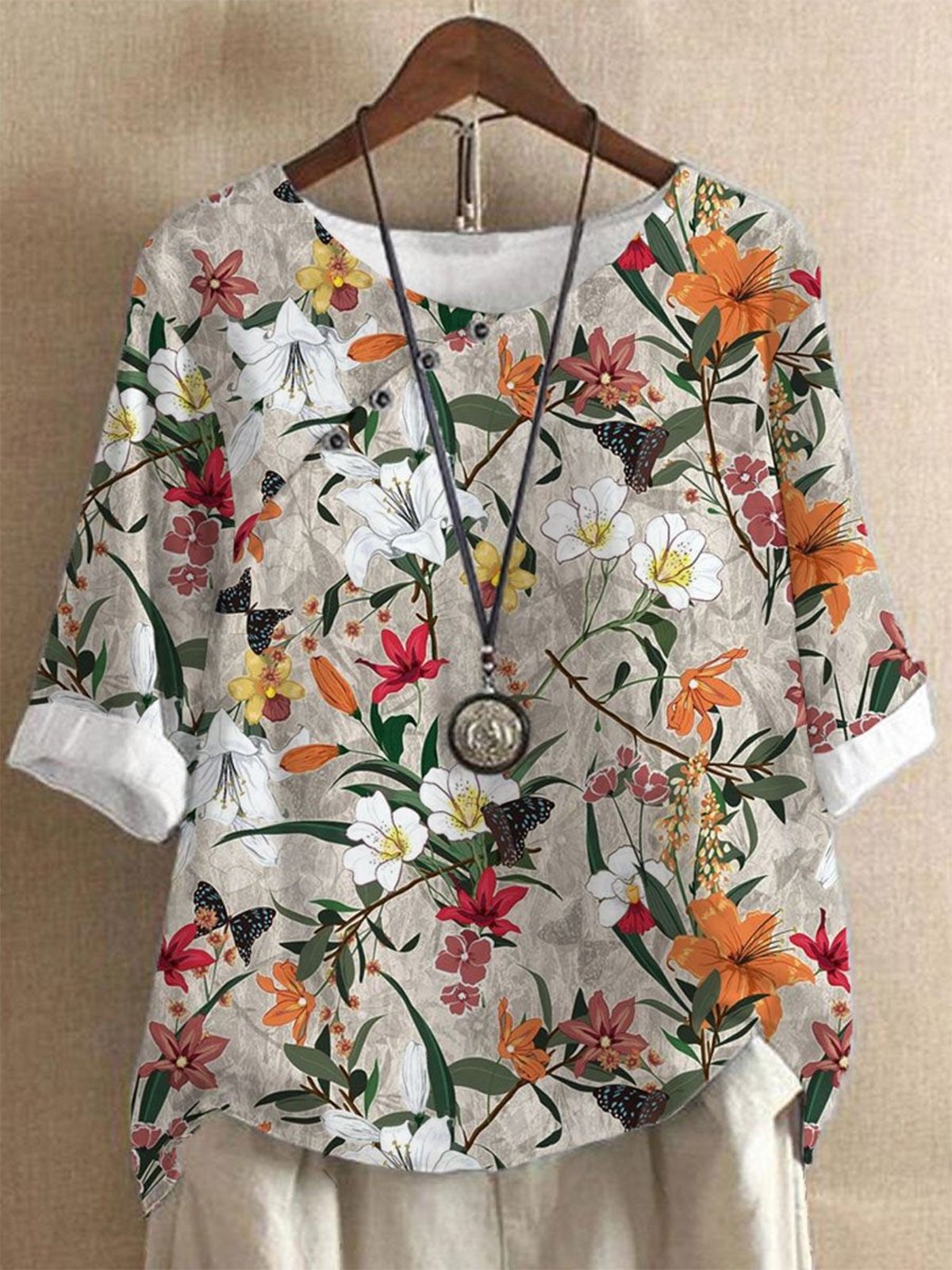 Floral Crew Neck Buttoned Top