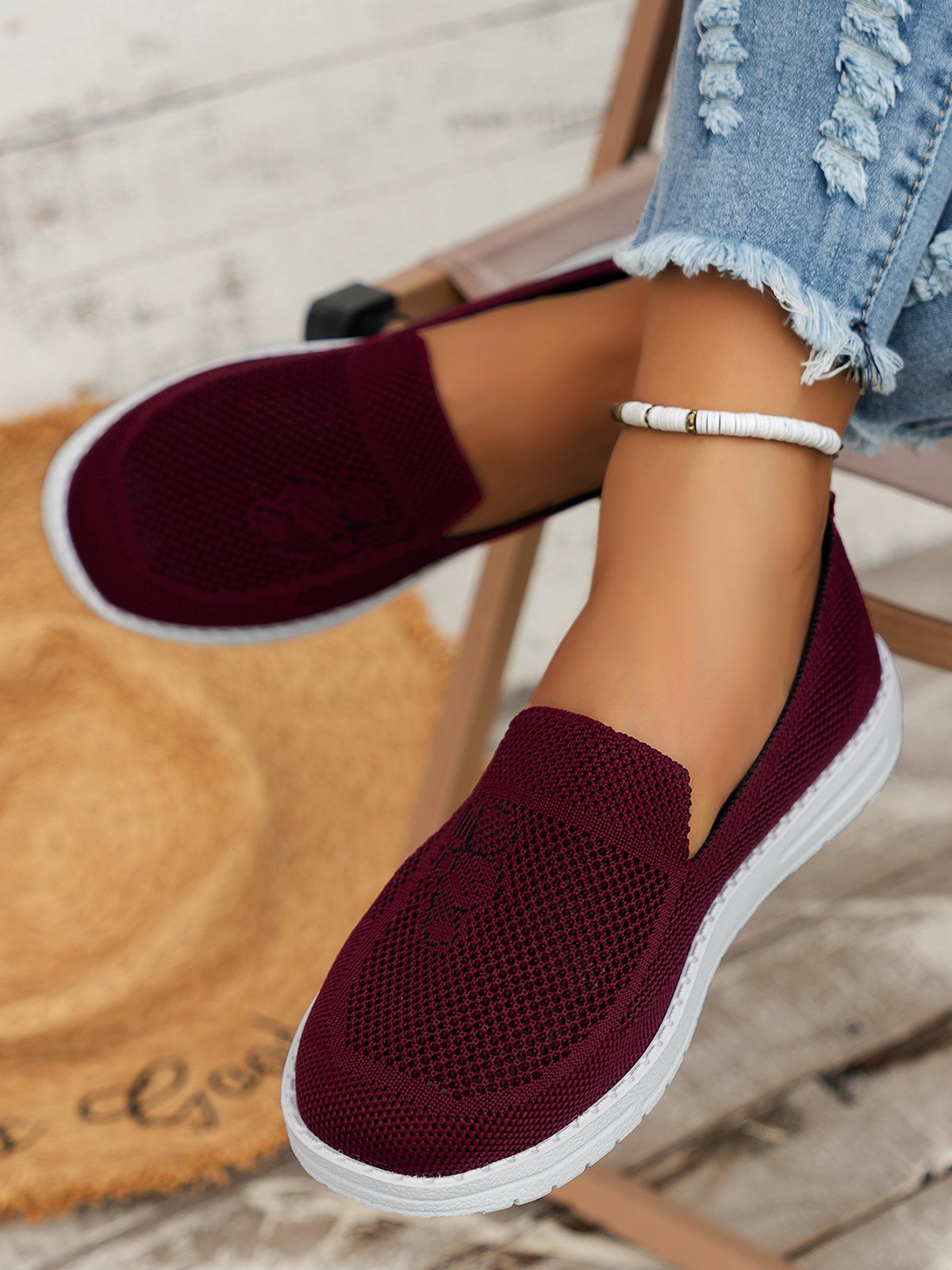 Casual Embroidery Breathable Hollow Out Non-Slip Sneakers