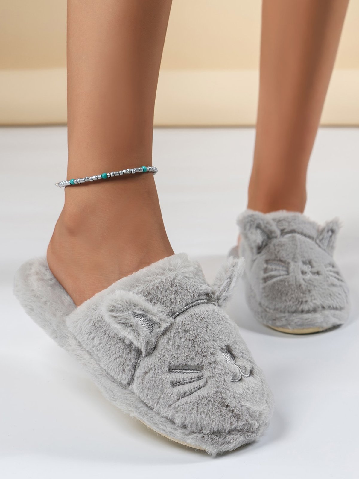 Cartoon Cat Design Embroidery Slip-on Fluffy Home Slippers