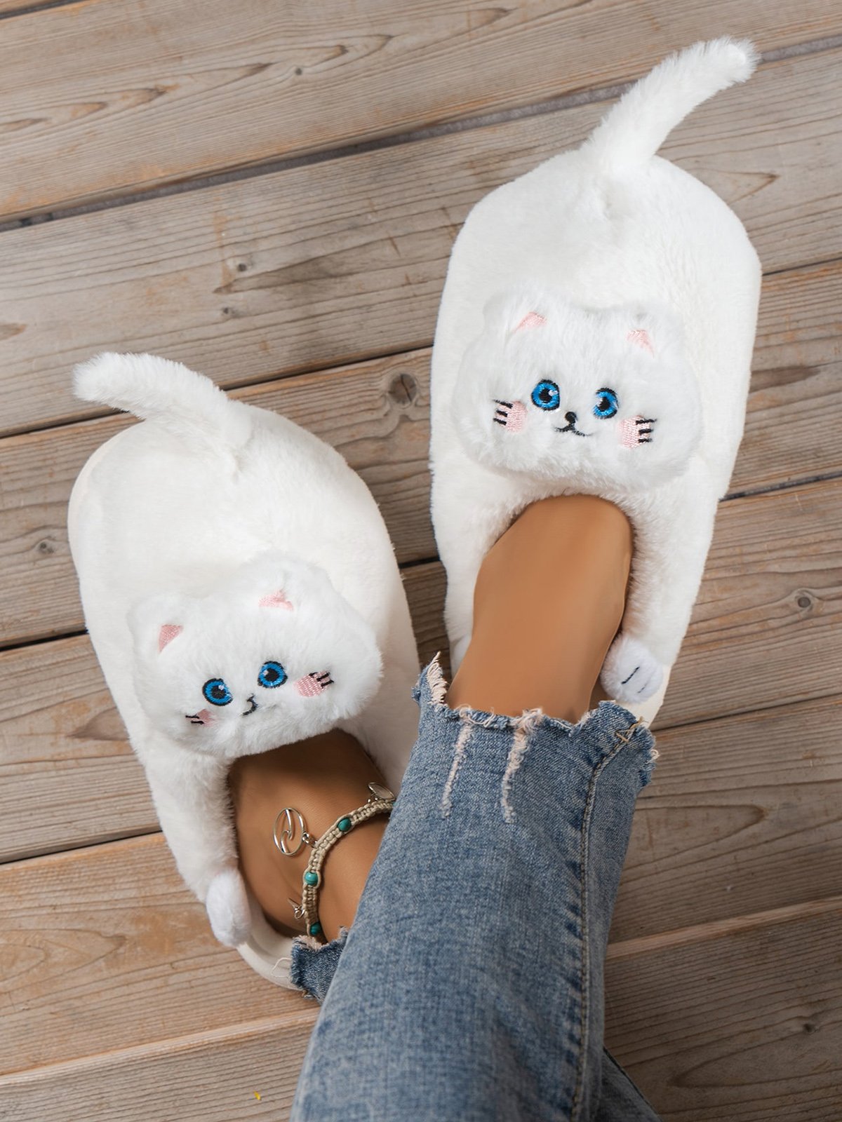 Casual Cartoon Cat Embroidery Fleece Fluffy Slippers