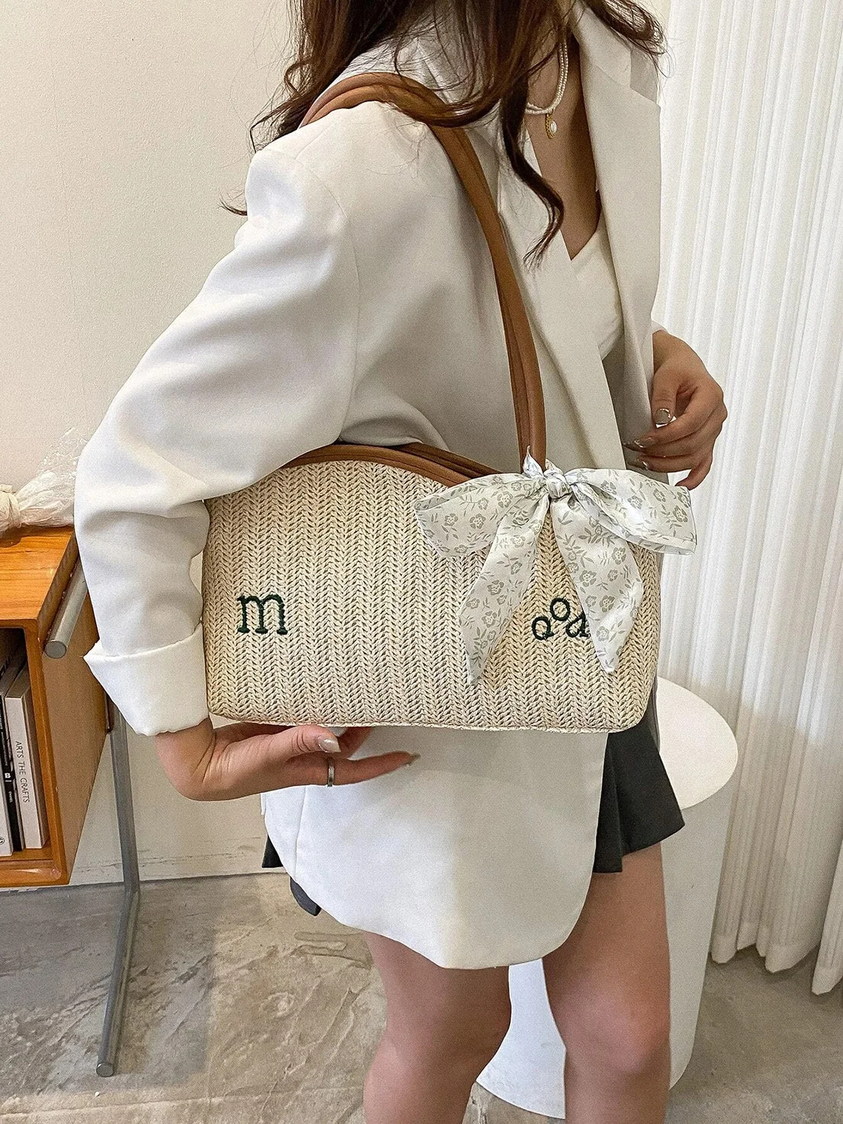 Letter Embroidery Bow Decor Straw Underarm Bag