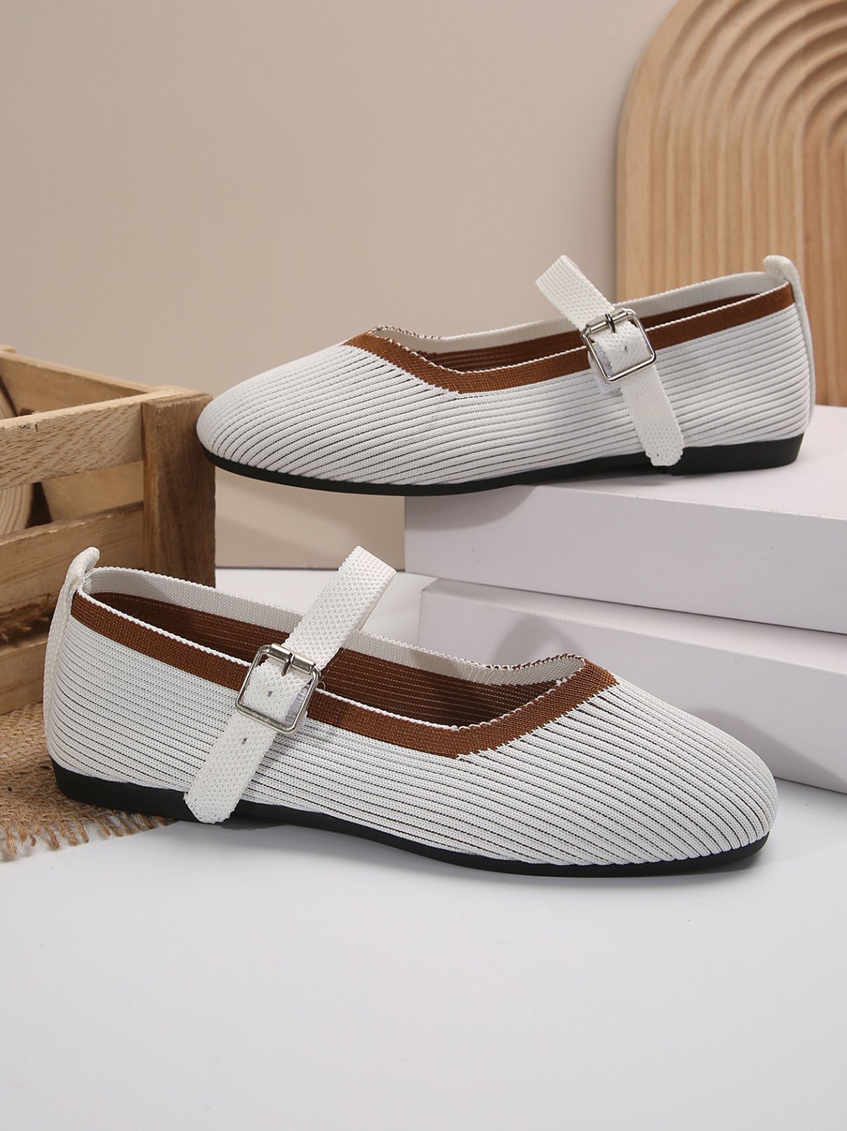 Plain All Season Casual Shallow Shoes