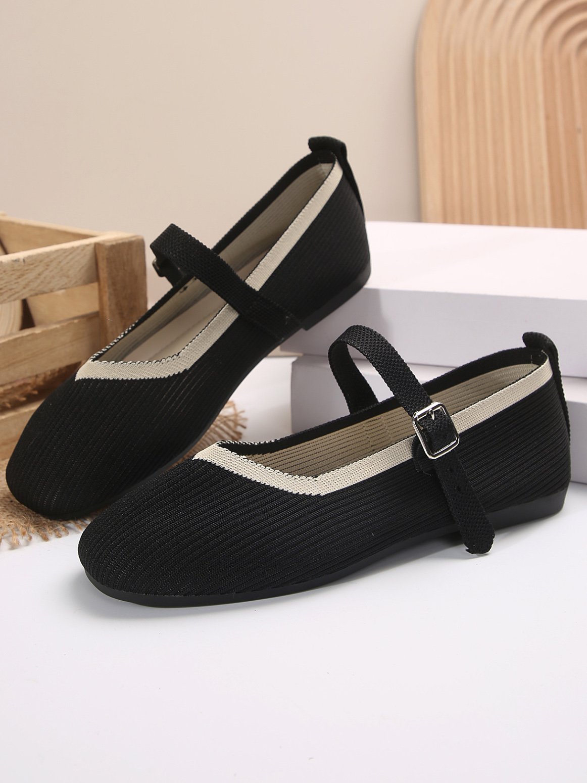 Plain All Season Casual Shallow Shoes