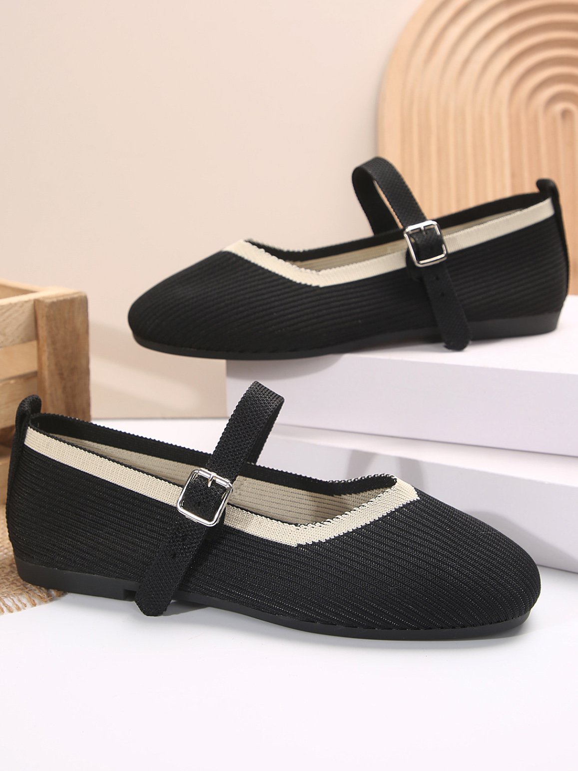 Plain All Season Casual Shallow Shoes