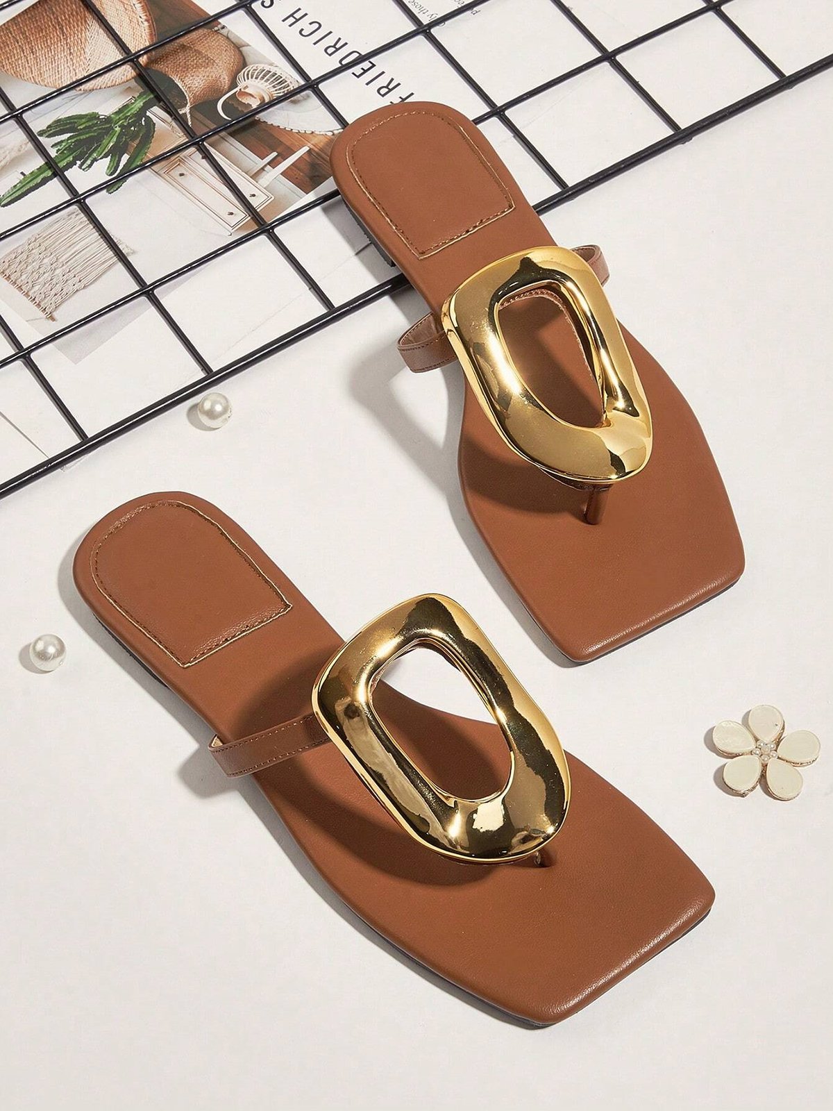 Hollow Out Metal Decor Square Toe Thong Sandals