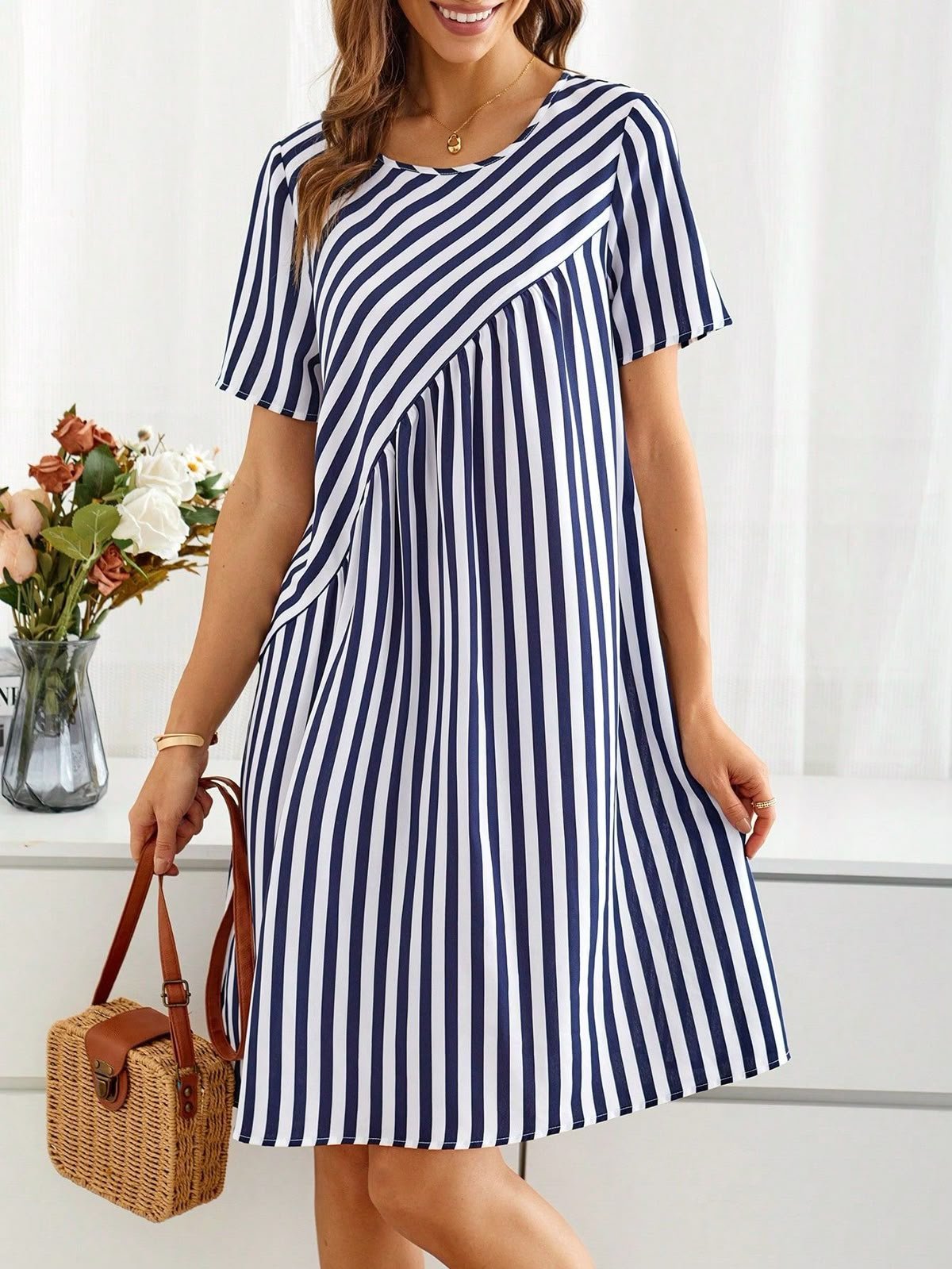Crew Neck Regular Fit Casual Striped Dress With No