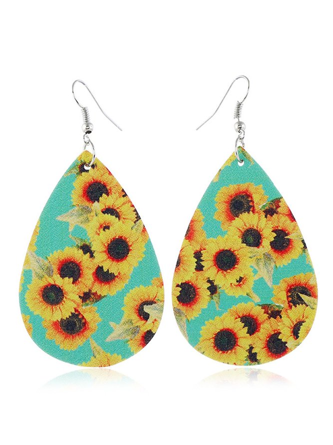 Leather sunflower pattern earrings