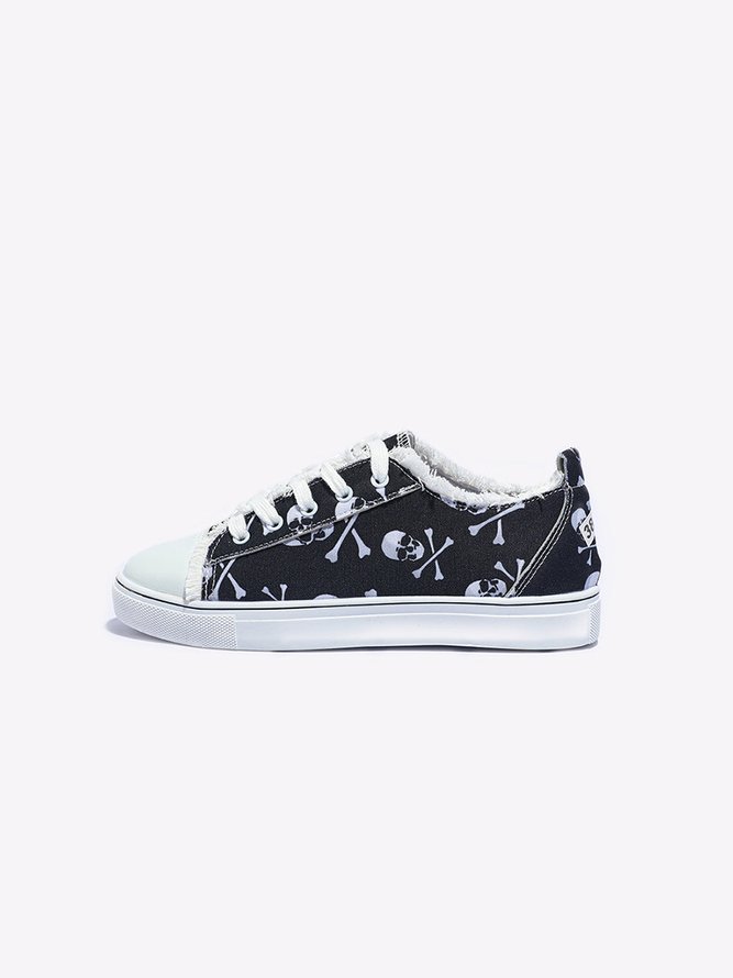 Halloween Black Skull Print Distressed Lace Up Sneakers