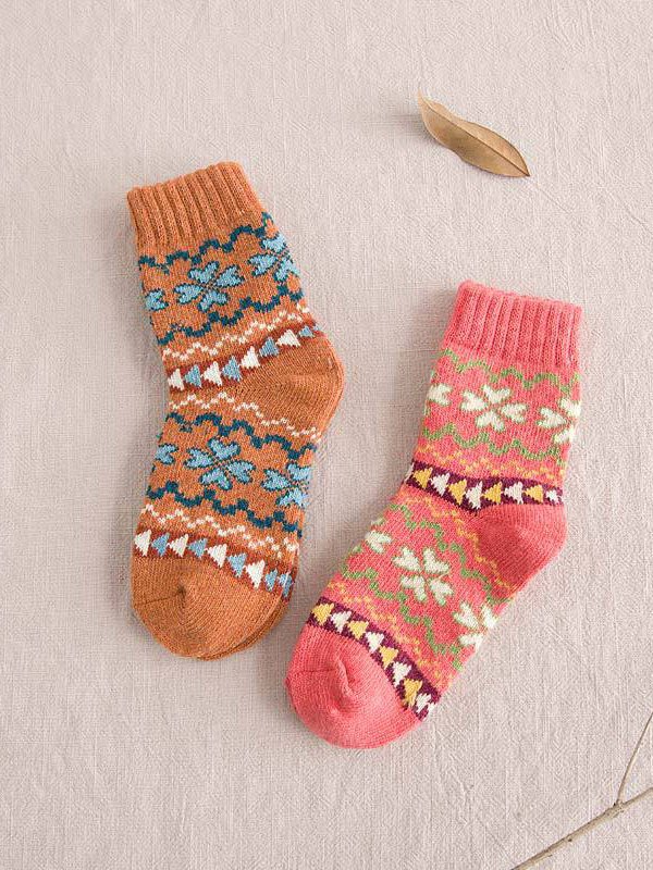 5pcs Ethnic Rabbit Wool Heart Pattern Thickened Warm Socks Random Color for Women (1 Pair)