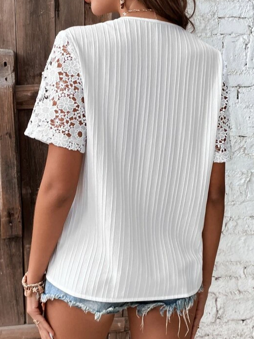 Shell Neck Lace Blouse