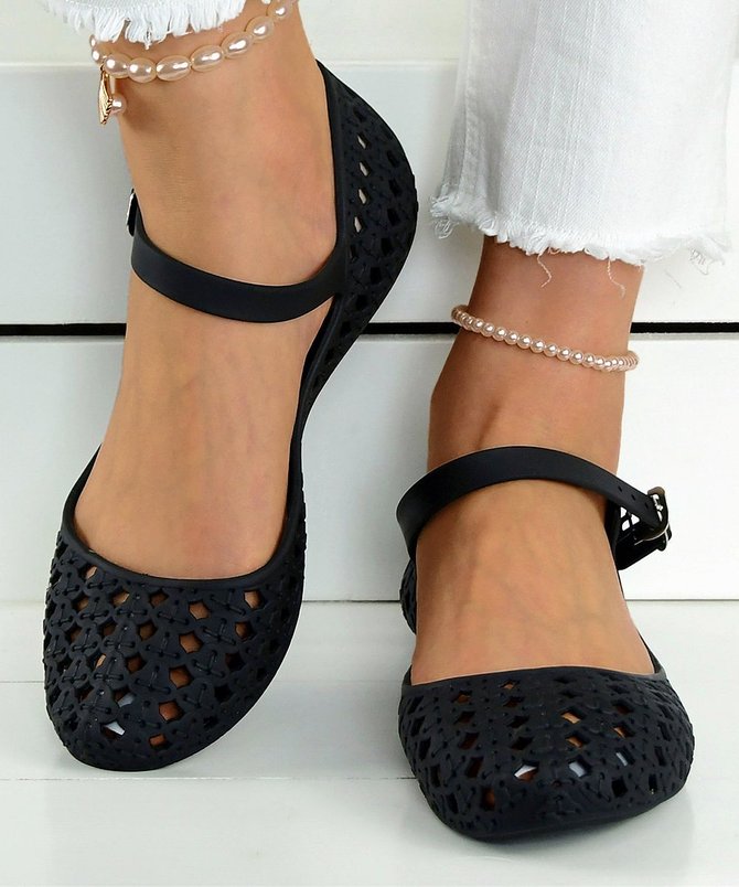 Casual Hollow Out Waterproof Beach Mary Jane Shoes